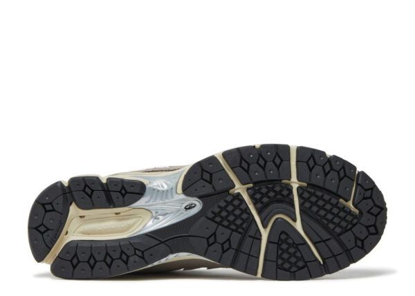New Balance 1906R Beige Cream – Image 4