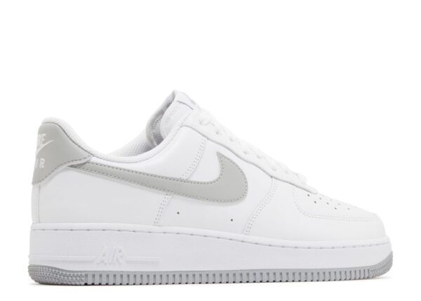 Nike Air Force 1 Low ’07 White Light Smoke Grey – Image 3
