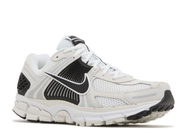 Nike Zoom Vomero 5 White Black – Image 2