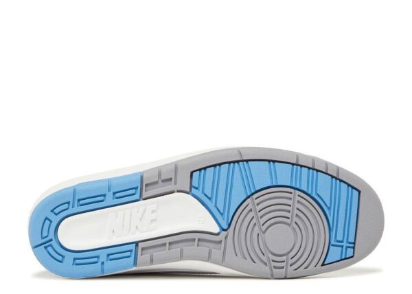 Air Jordan 2 Low University Blue – Image 4