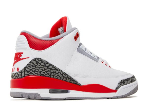 Air Jordan 3 Retro Fire Red – Image 3