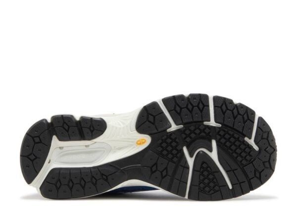 New Balance 2002R Atlantic Blue – Image 4