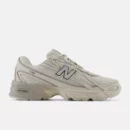 740 chaussures Moonbeam avec Arid Stone et Noir