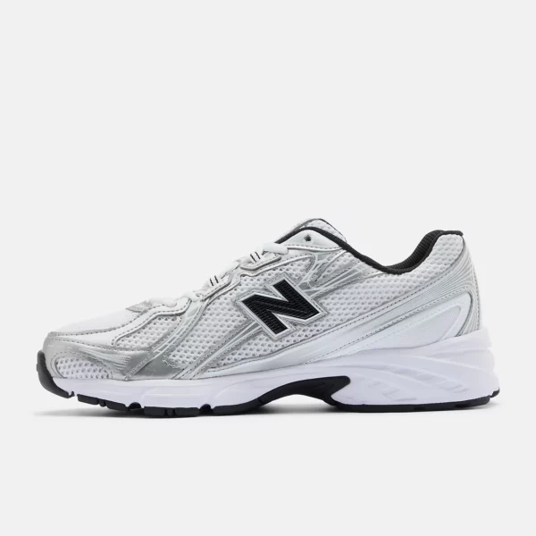740 chaussures Blanc avec Argent Métallisé et Noir