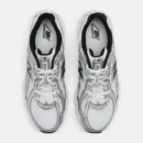 740 chaussures Blanc avec Argent Métallisé et Noir