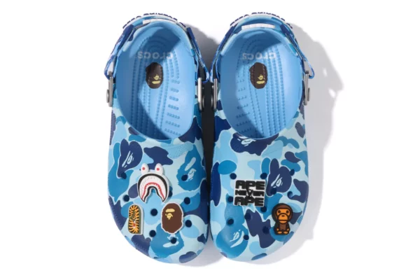 BAPE X CROCS-BLEU – Image 3